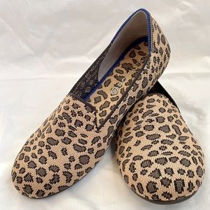EUC Rothy’s The Kids Loafer in Spotted Leopard